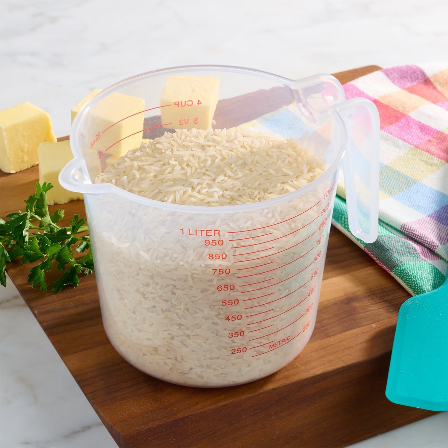 Time-Saving (12 pack) 4 Cup PP Plastic Measuring Cup, 32 oz, Clear - Innovative Kitchen Helper for Modern Cooking Detail