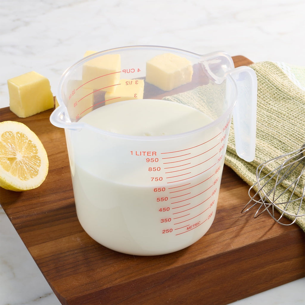 Time-Saving (12 pack) 4 Cup PP Plastic Measuring Cup, 32 oz, Clear - Innovative Kitchen Helper for Modern Cooking Detail