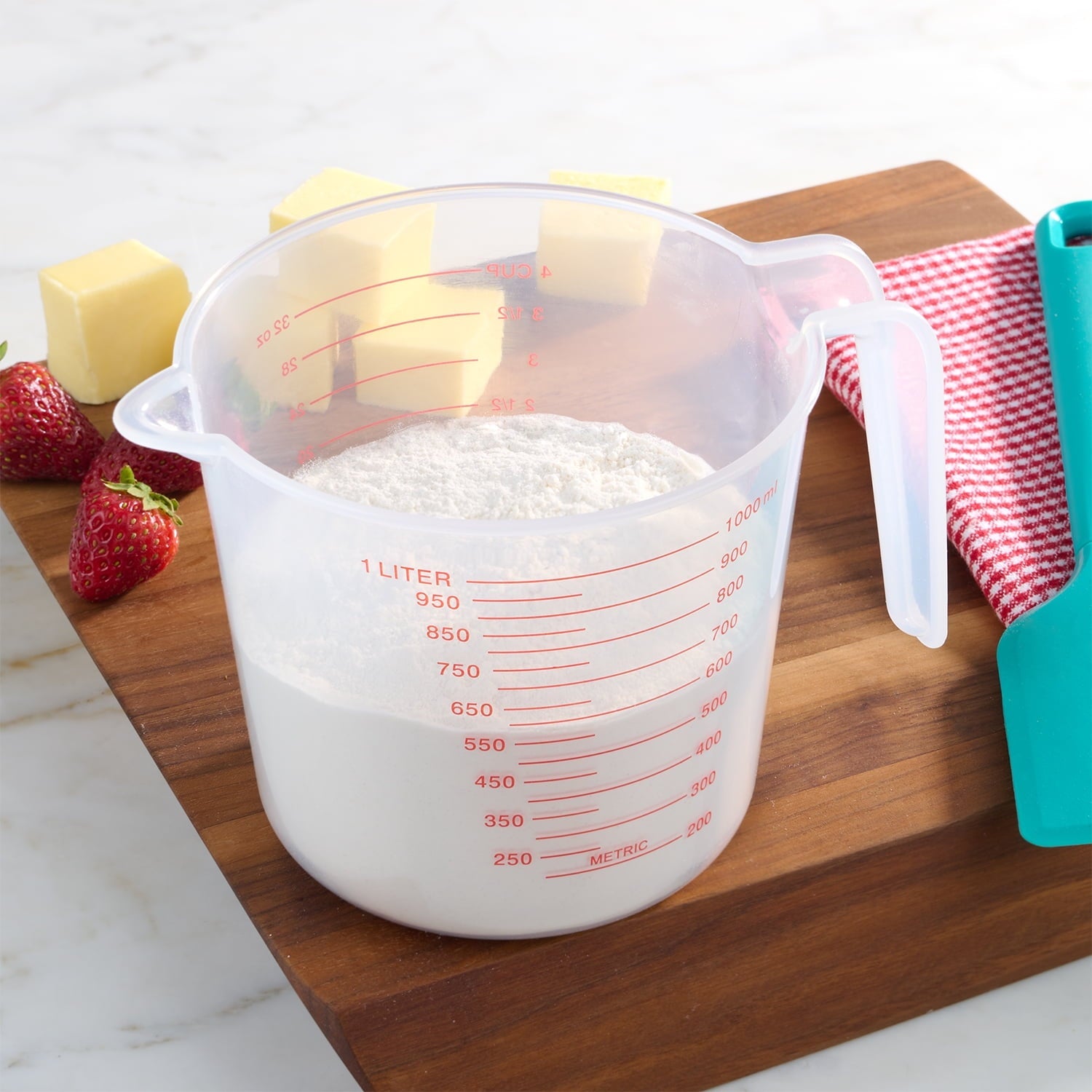 Time-Saving (12 pack) 4 Cup PP Plastic Measuring Cup, 32 oz, Clear - Innovative Kitchen Helper for Modern Cooking Detail